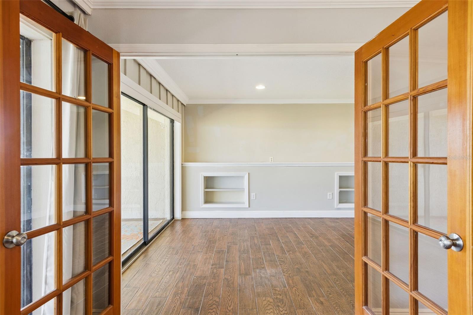 Image 31 of 57 For 2410 Hartridge Point Drive W