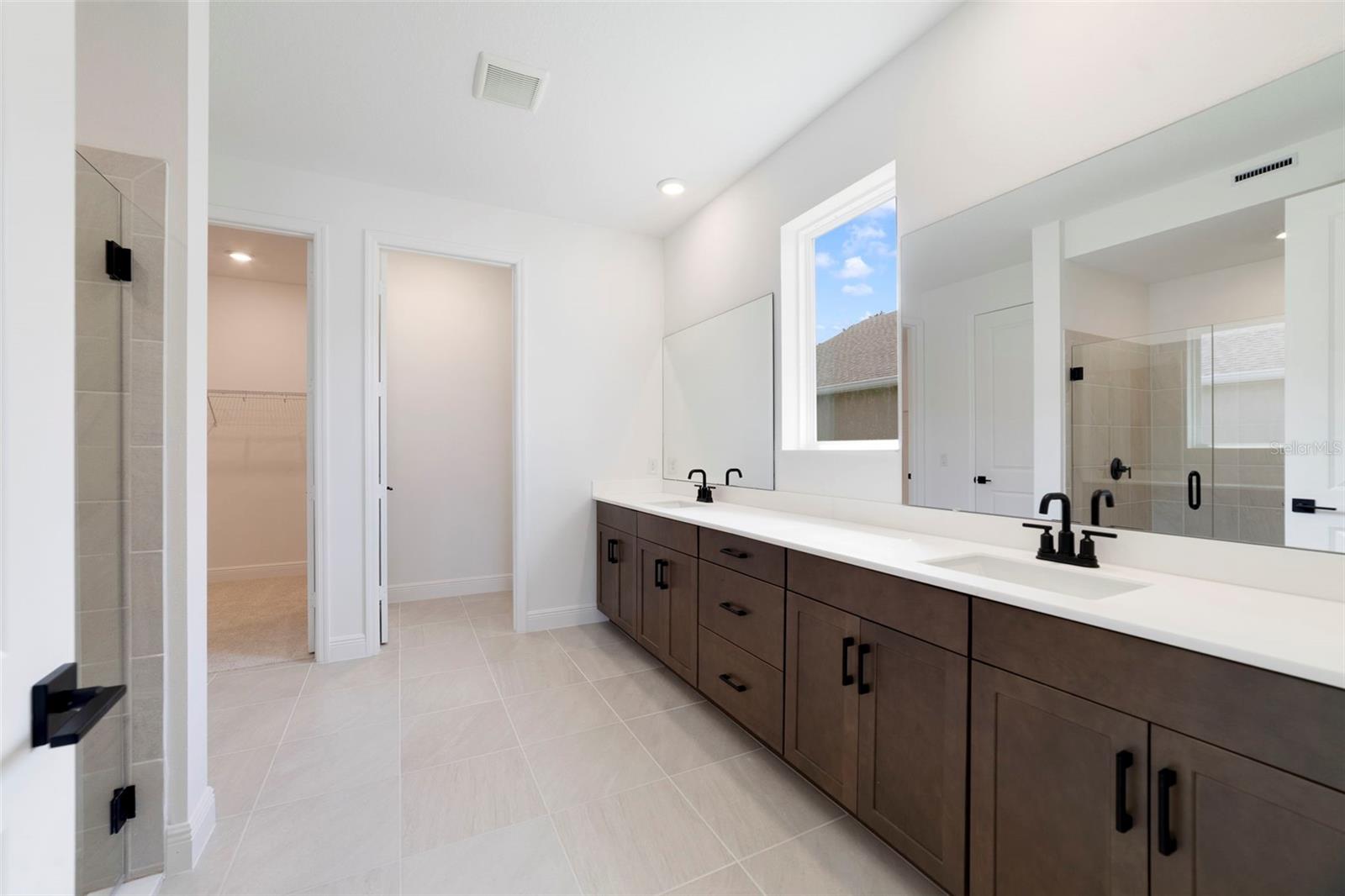 Image 21 of 24 For 3500 Lemon Button Terrace