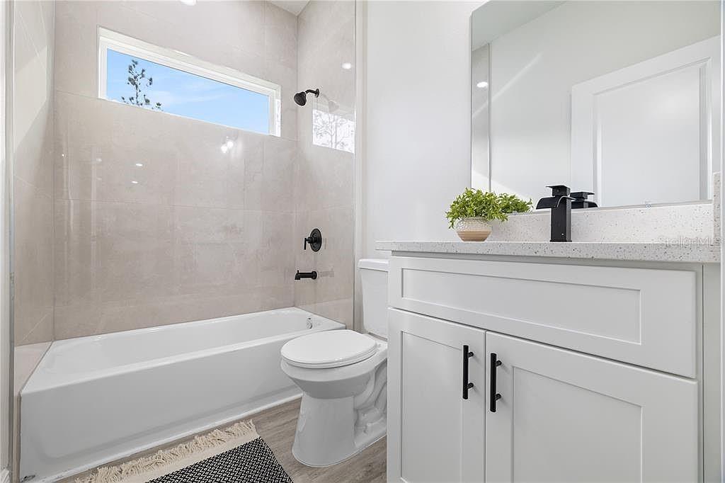 Image 19 of 22 For 8039 Santos Drive