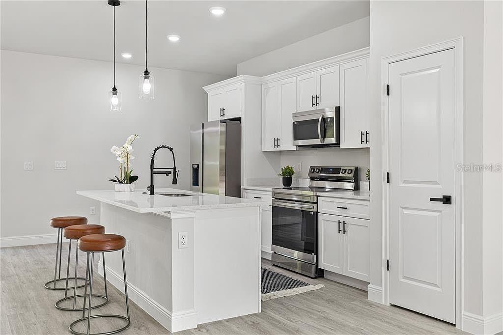 Image 3 of 22 For 8039 Santos Drive