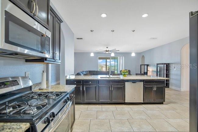 Image 24 of 42 For 1422 Sharon Rose Trace