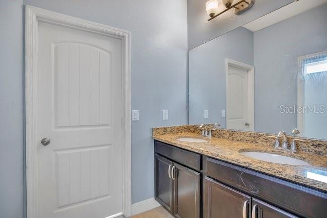 Image 35 of 42 For 1422 Sharon Rose Trace