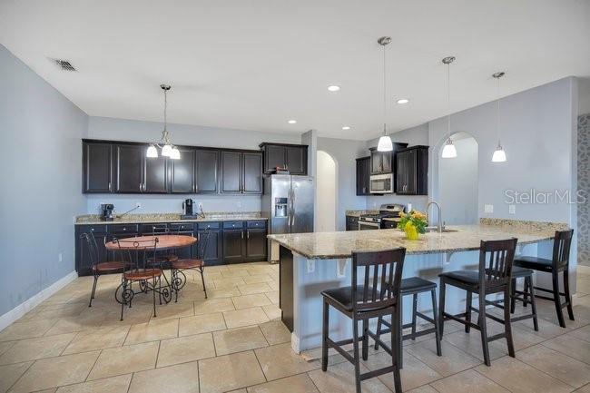 Image 7 of 42 For 1422 Sharon Rose Trace