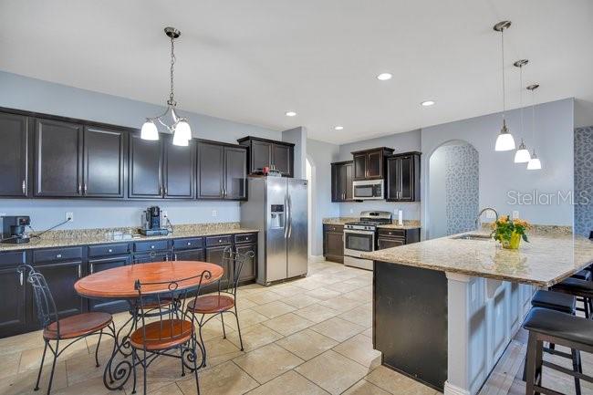 Image 8 of 42 For 1422 Sharon Rose Trace