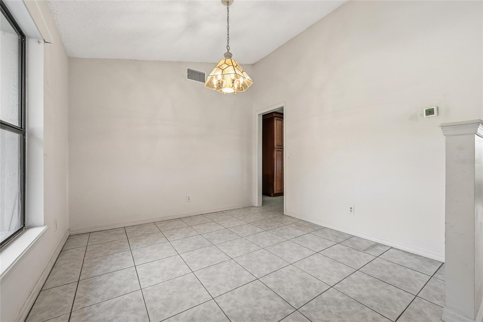 Image 10 of 38 For 3179 Maple Run