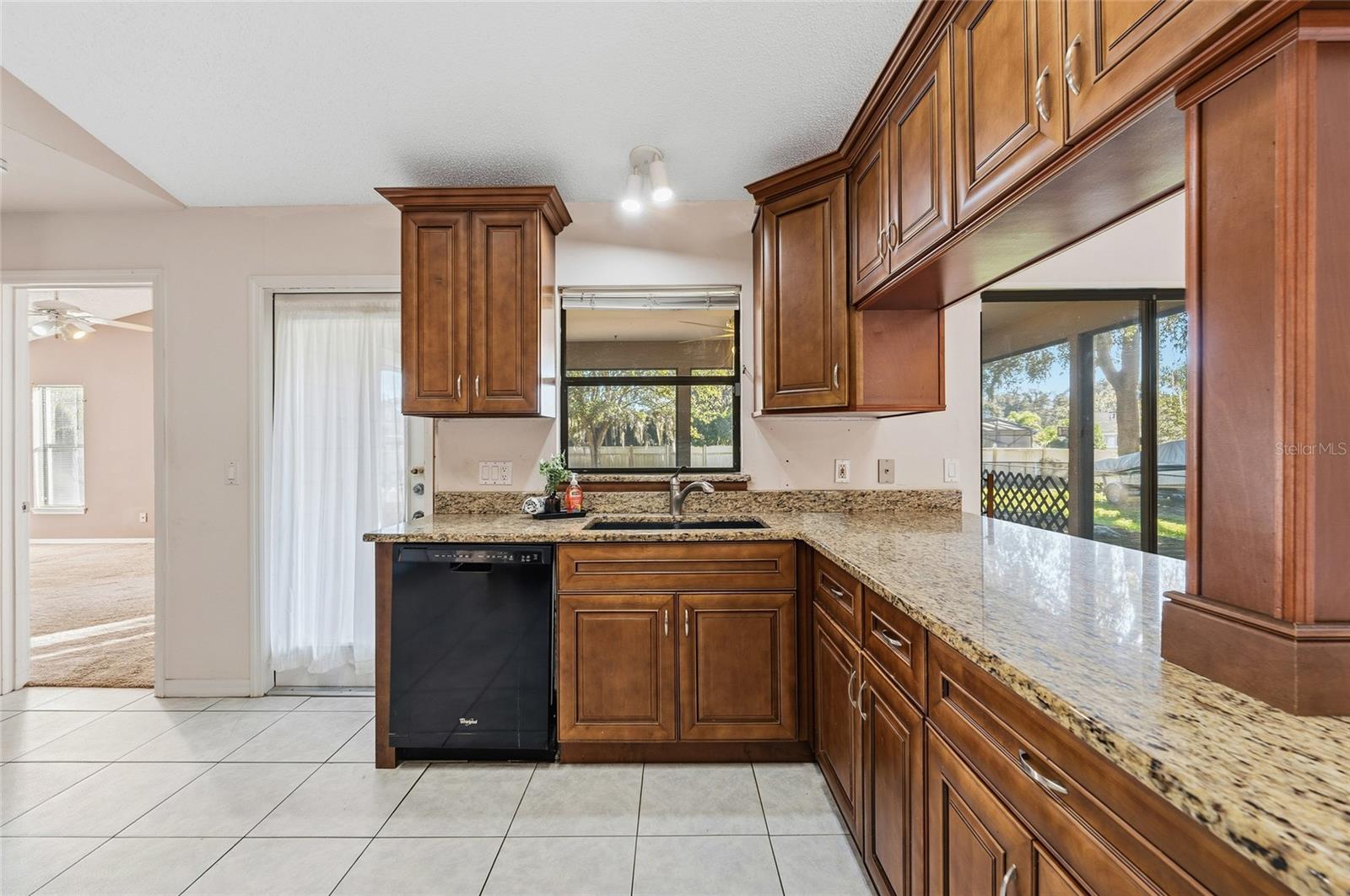 Image 15 of 38 For 3179 Maple Run