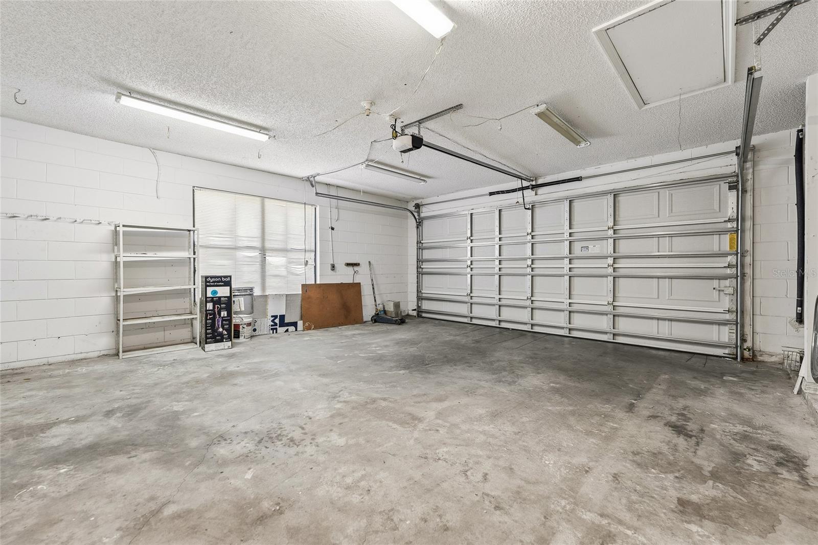 Image 25 of 38 For 3179 Maple Run