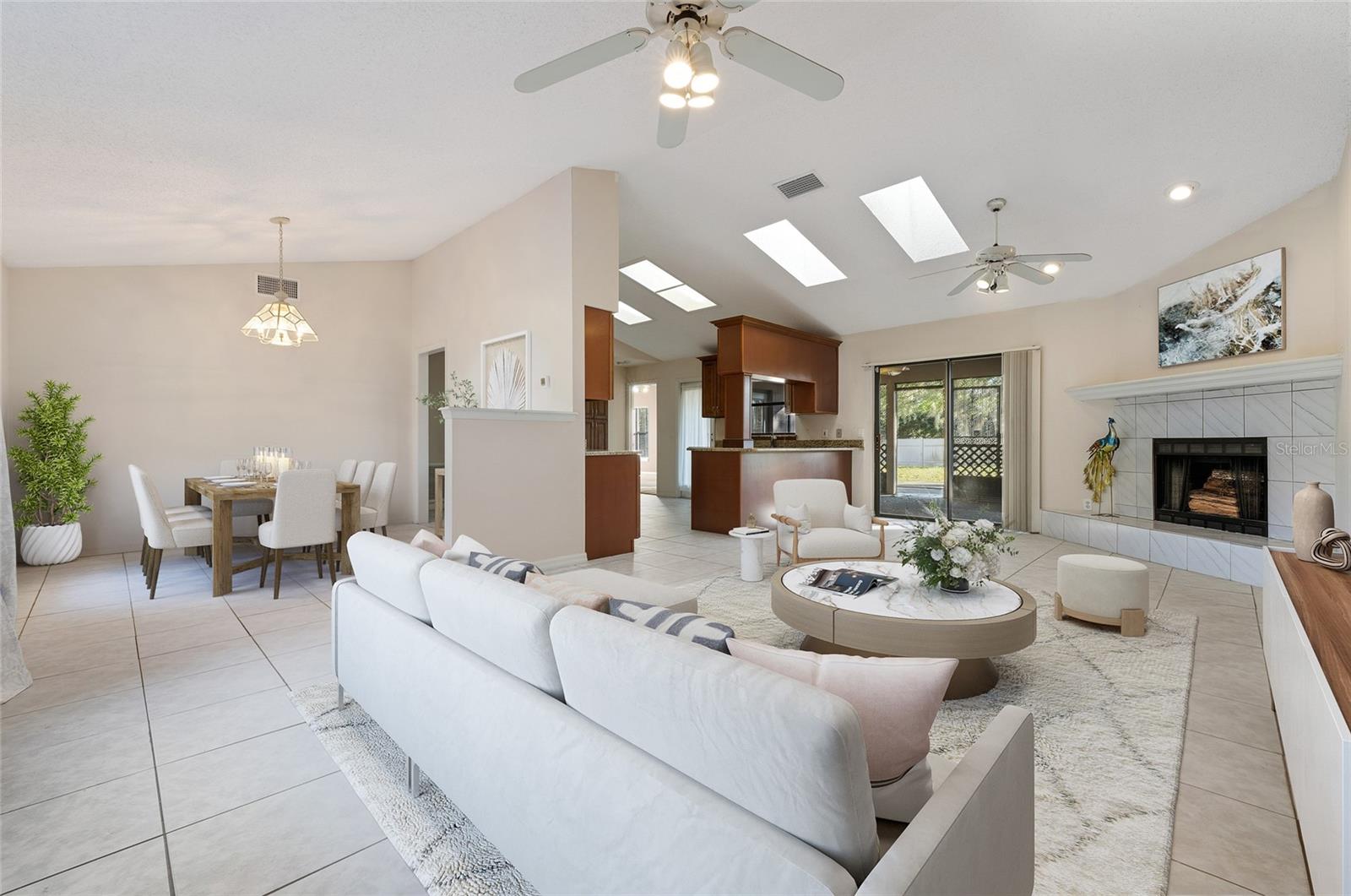 Image 5 of 38 For 3179 Maple Run