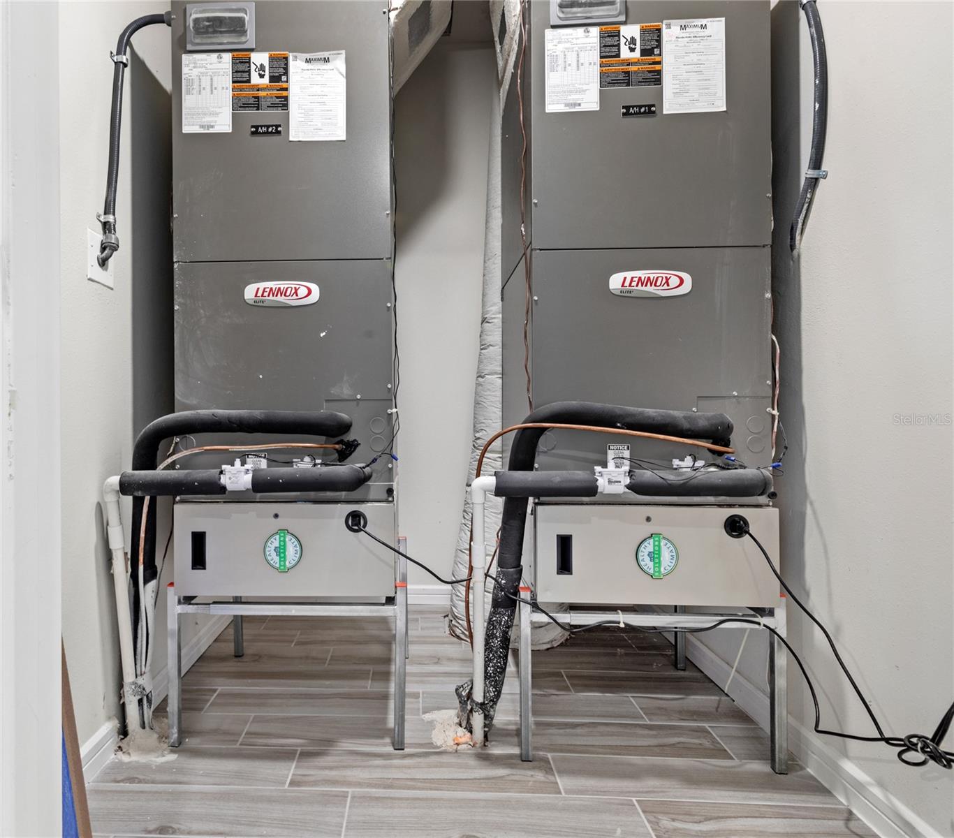 Image 32 of 57 For 3294 Hanging Tide Street