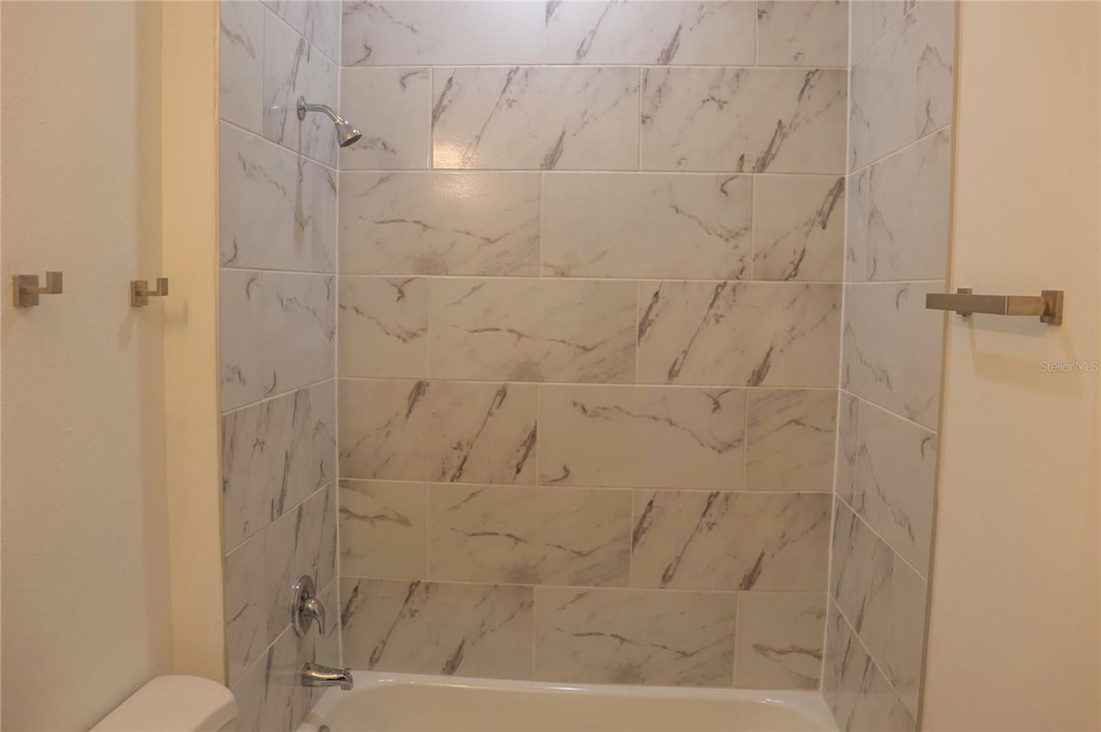 Image 32 of 48 For 6926 Elkcam Boulevard