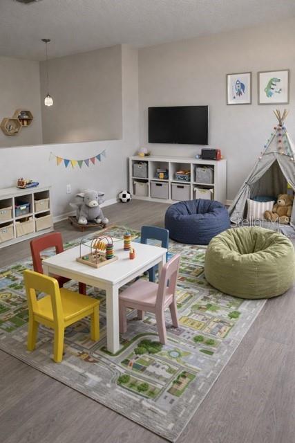 Image 26 of 43 For 809 Deer Glen Court