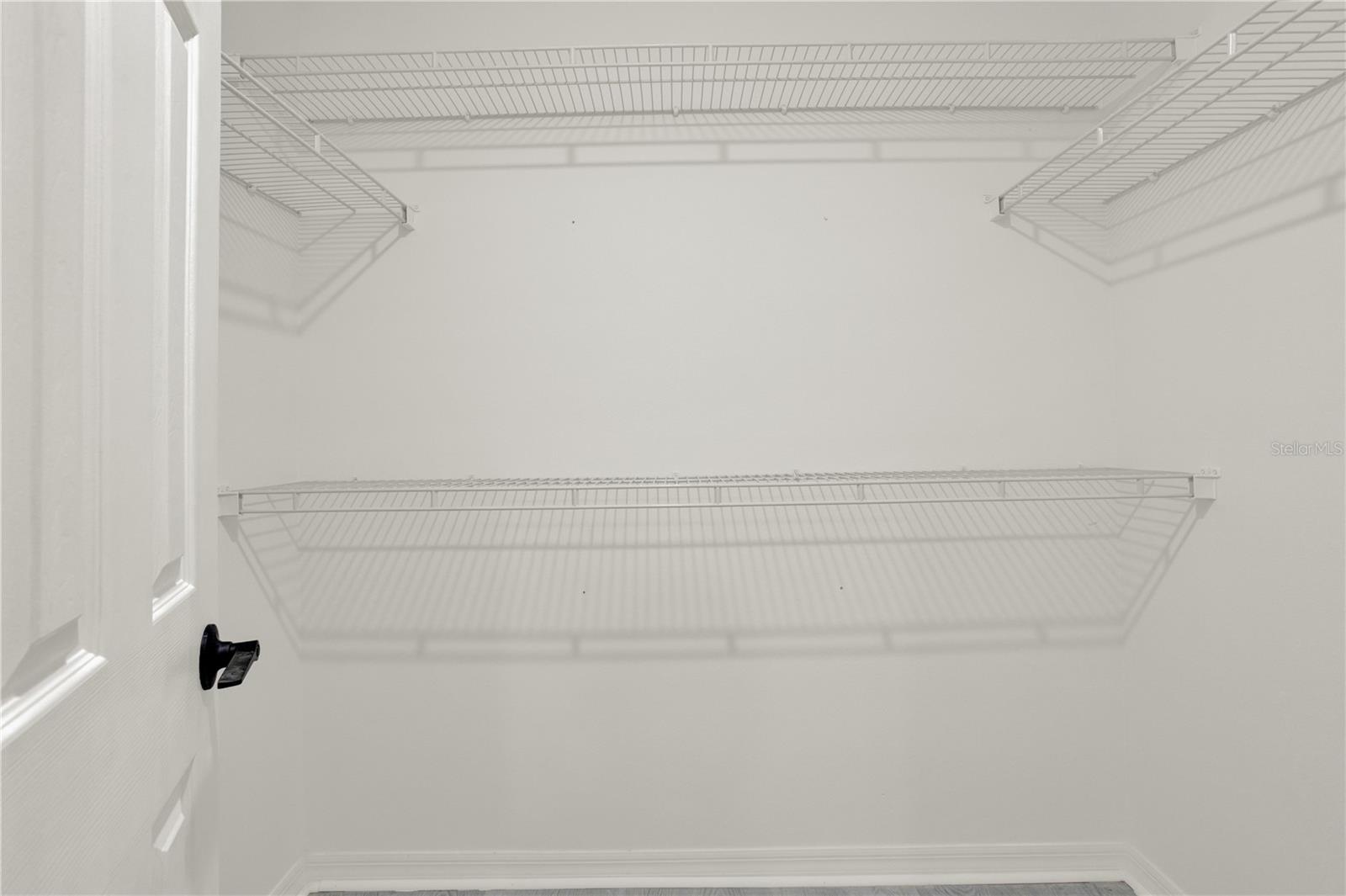 Image 34 of 43 For 809 Deer Glen Court