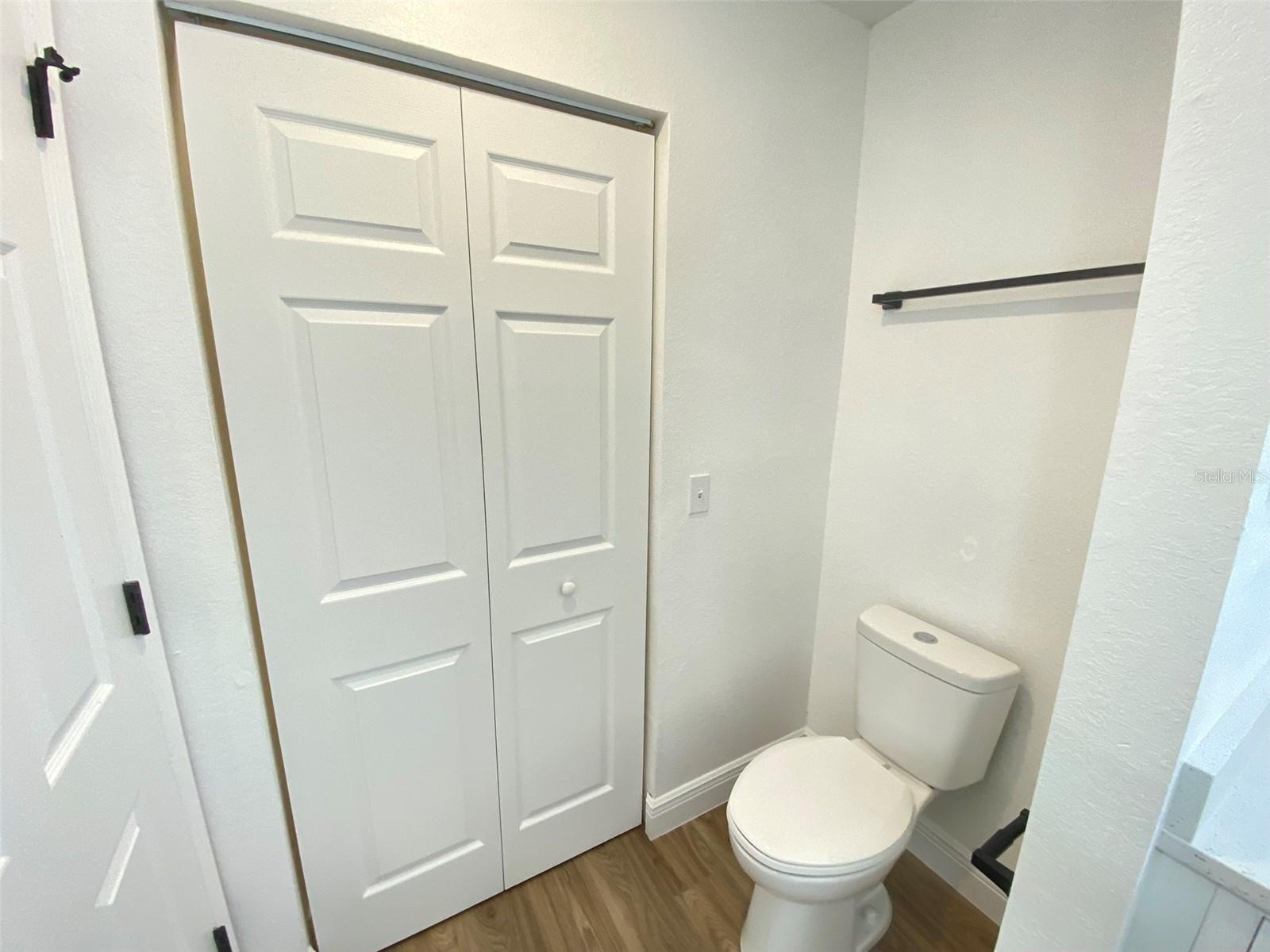 Image 22 of 34 For 9021 Lee Vista Boulevard 1710