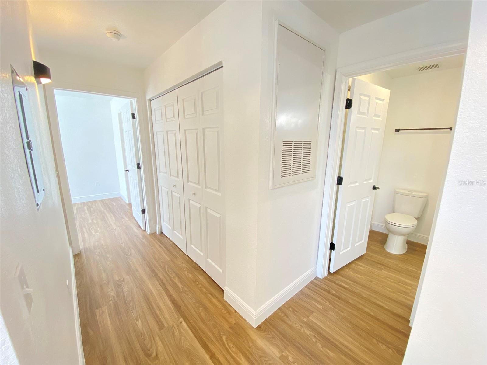 Image 26 of 34 For 9021 Lee Vista Boulevard 1710