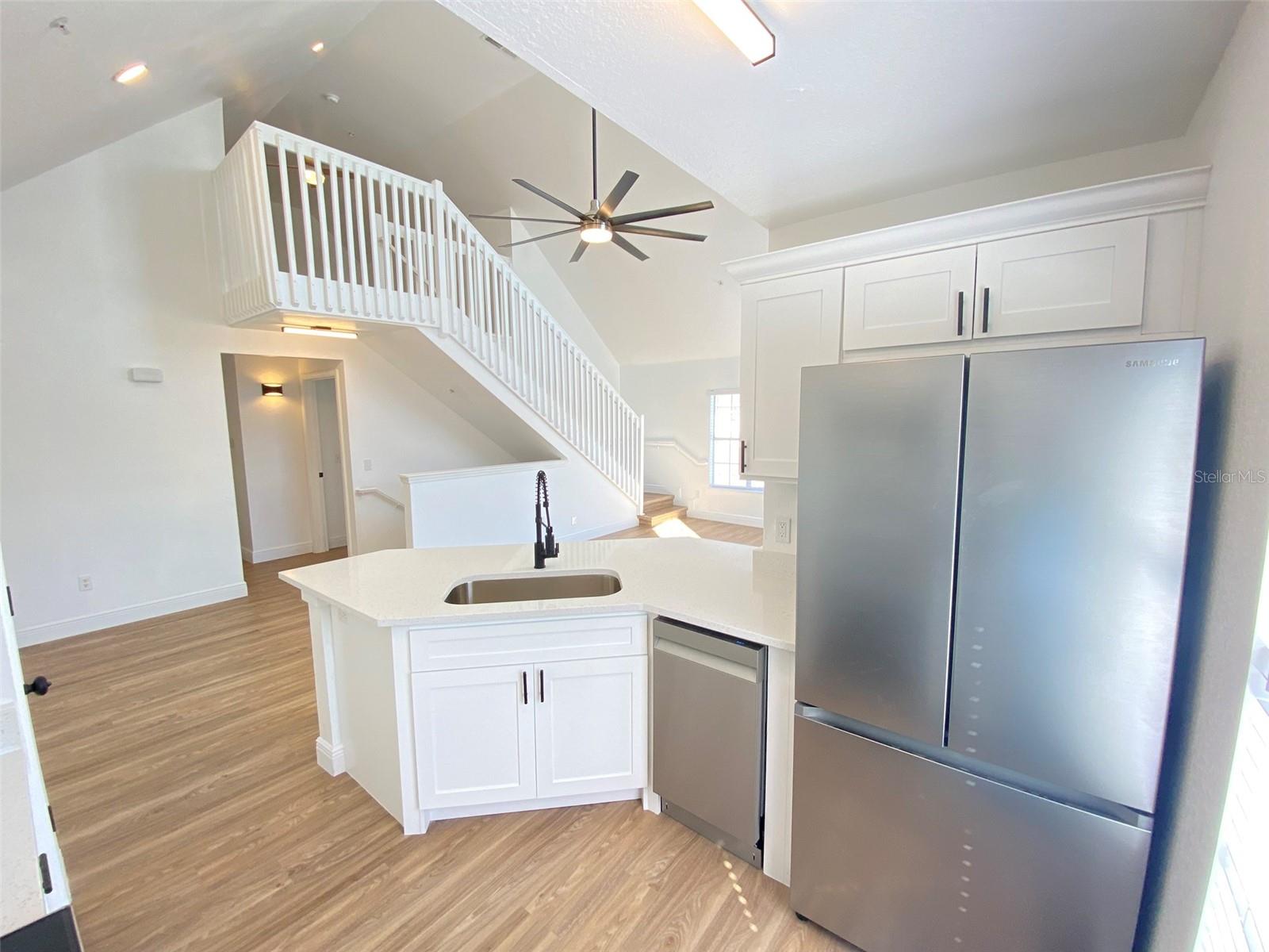 Image 9 of 34 For 9021 Lee Vista Boulevard 1710