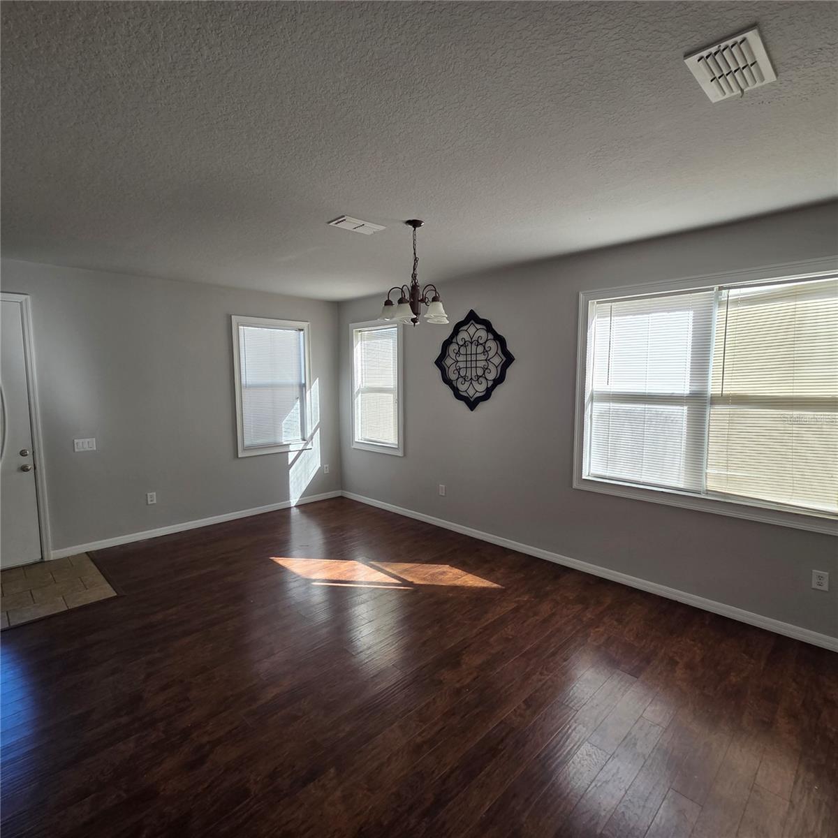 Image 11 of 51 For 641 Rosselli Boulevard