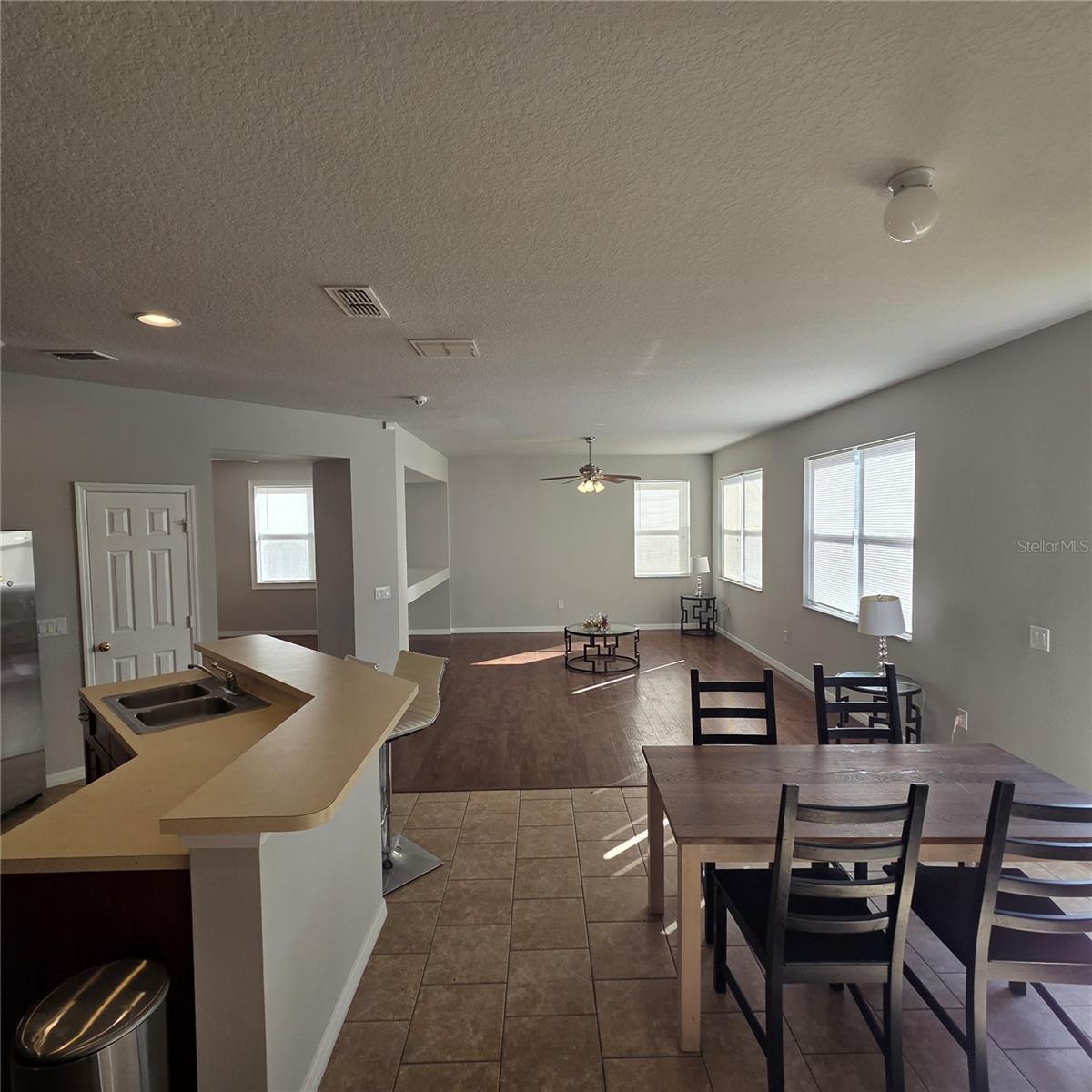 Image 16 of 51 For 641 Rosselli Boulevard