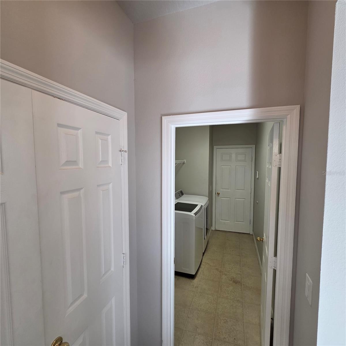 Image 19 of 51 For 641 Rosselli Boulevard