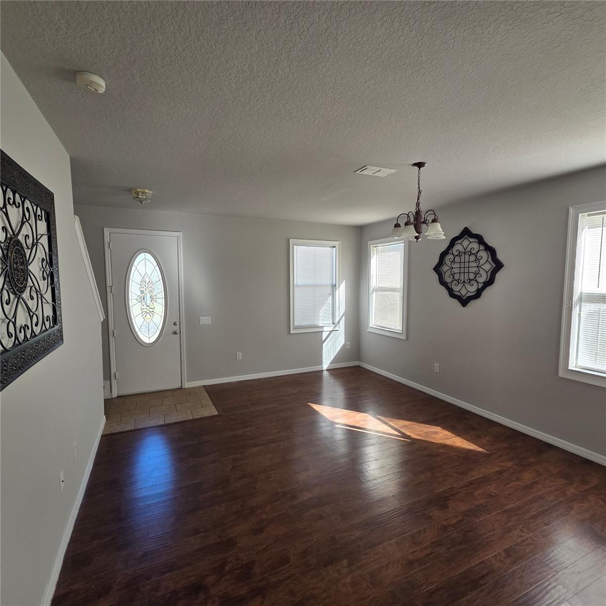 Image 23 of 51 For 641 Rosselli Boulevard