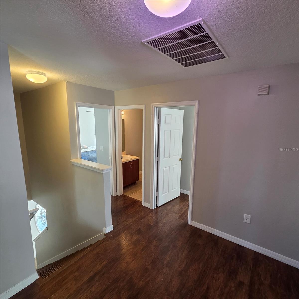 Image 26 of 51 For 641 Rosselli Boulevard