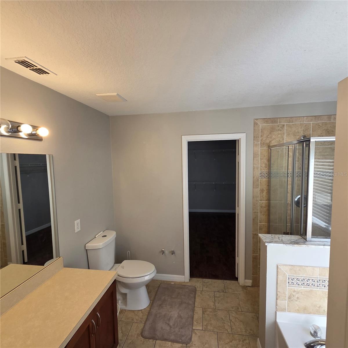 Image 35 of 51 For 641 Rosselli Boulevard