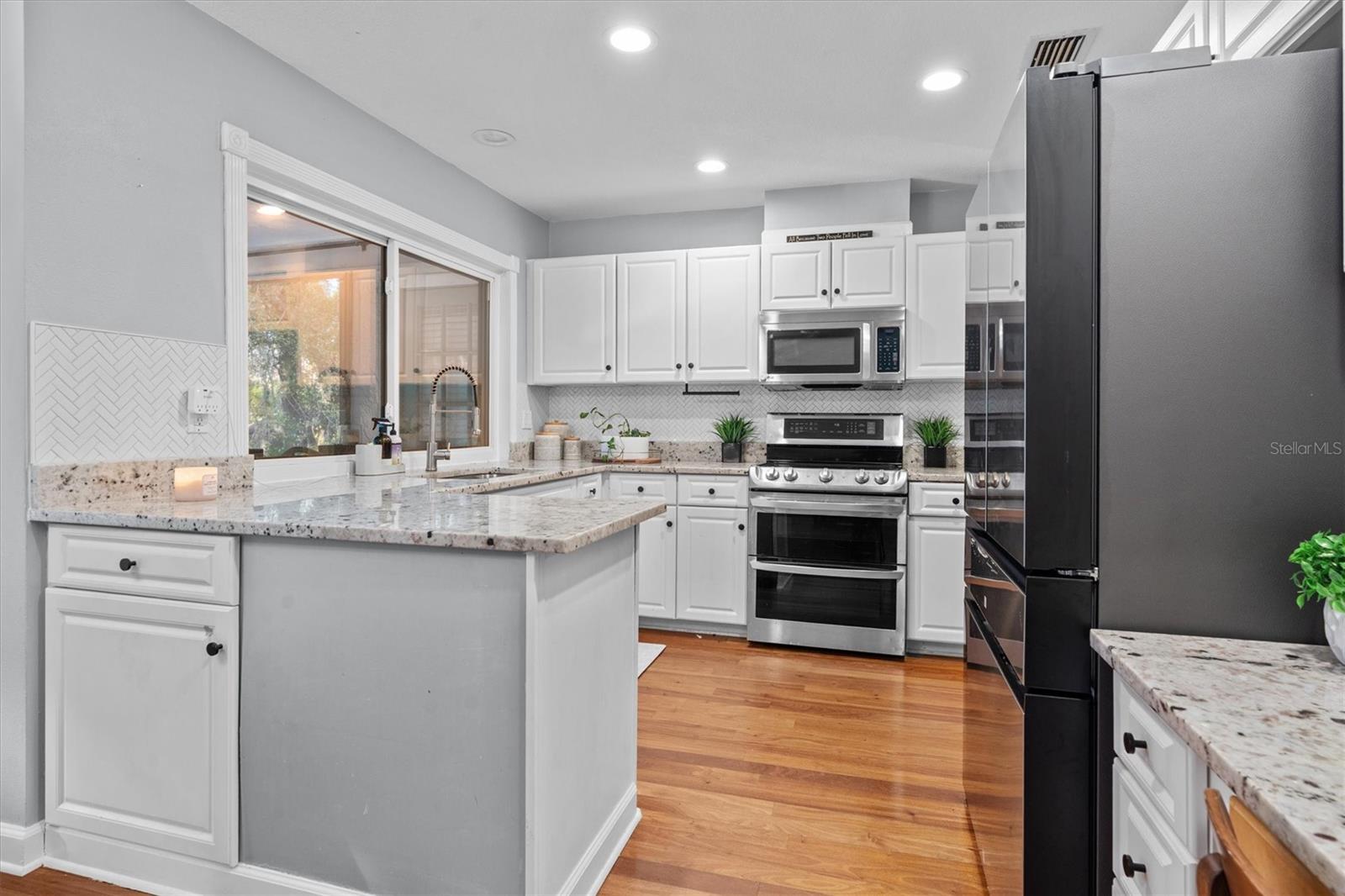 Image 14 of 44 For 109 Country Hill Drive