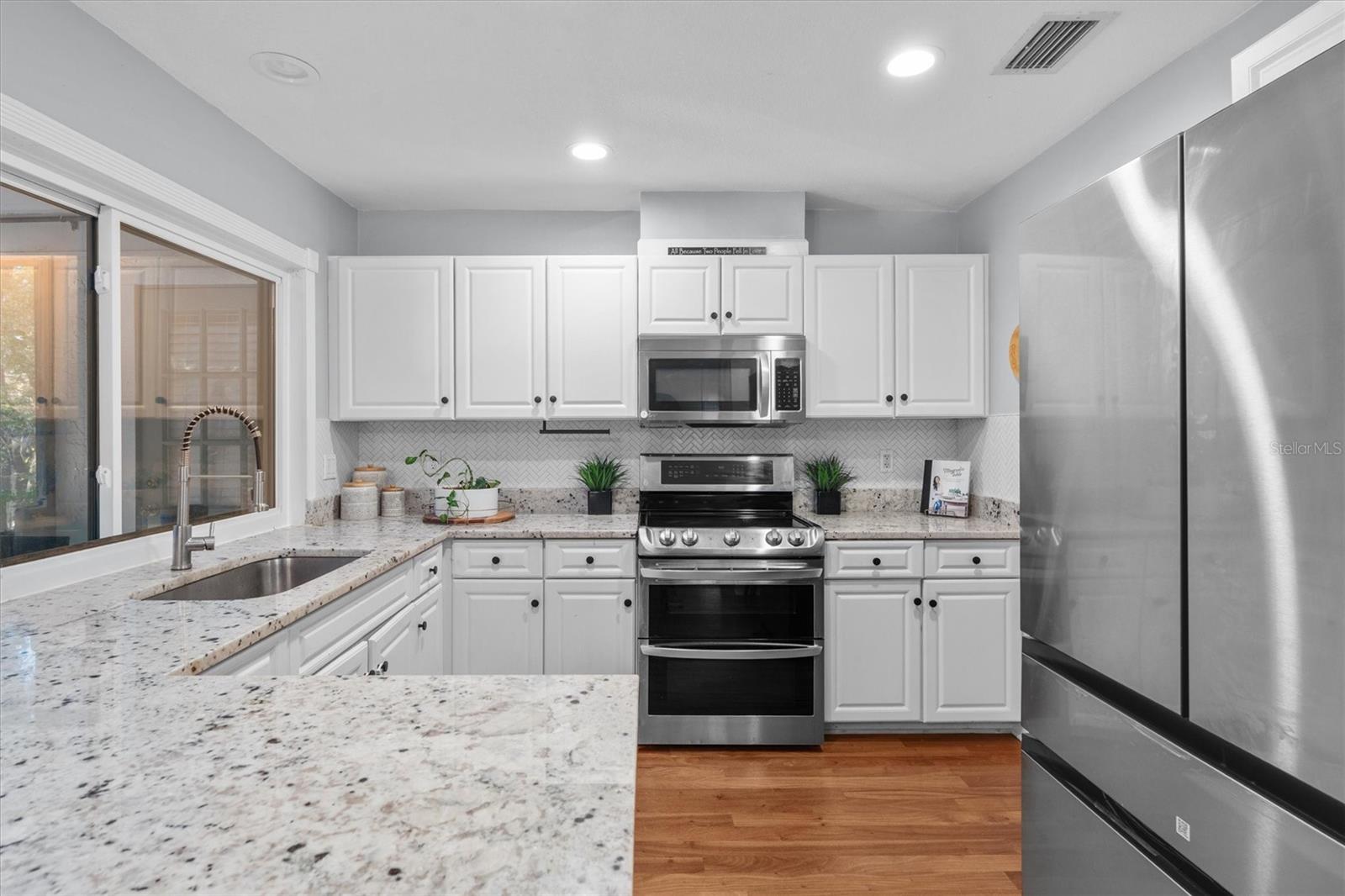 Image 15 of 44 For 109 Country Hill Drive