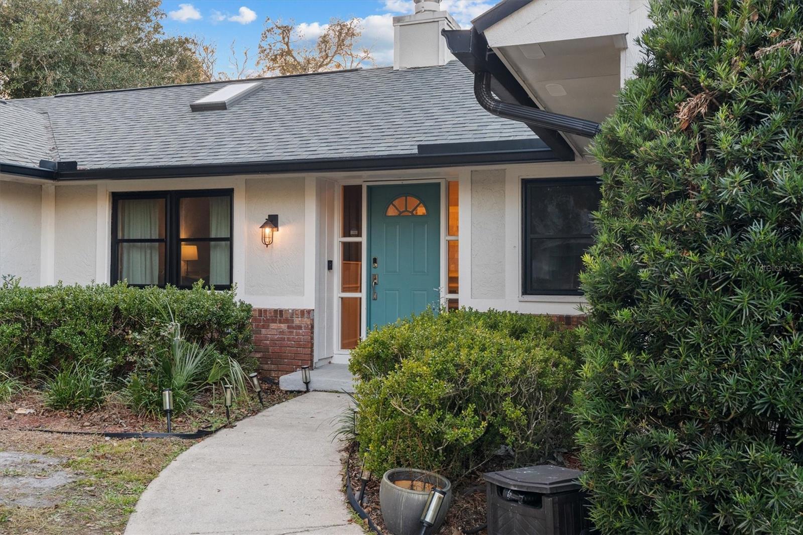 Image 2 of 44 For 109 Country Hill Drive