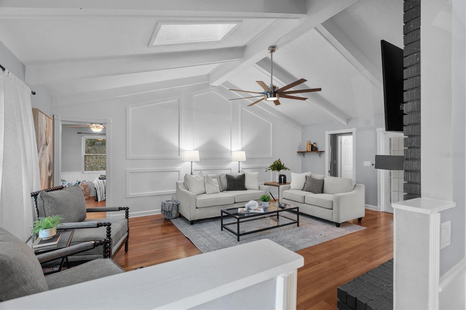 Image 6 of 44 For 109 Country Hill Drive