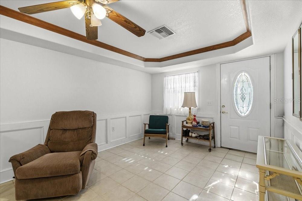 Image 21 of 48 For 2691 Richmond Avenue