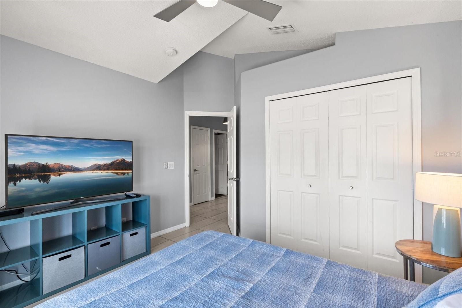 Image 13 of 52 For 2619 Summer Creek Drive