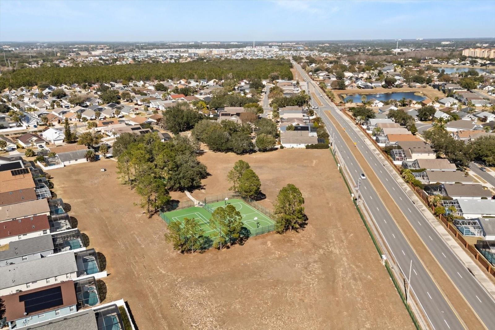 Image 41 of 52 For 2619 Summer Creek Drive