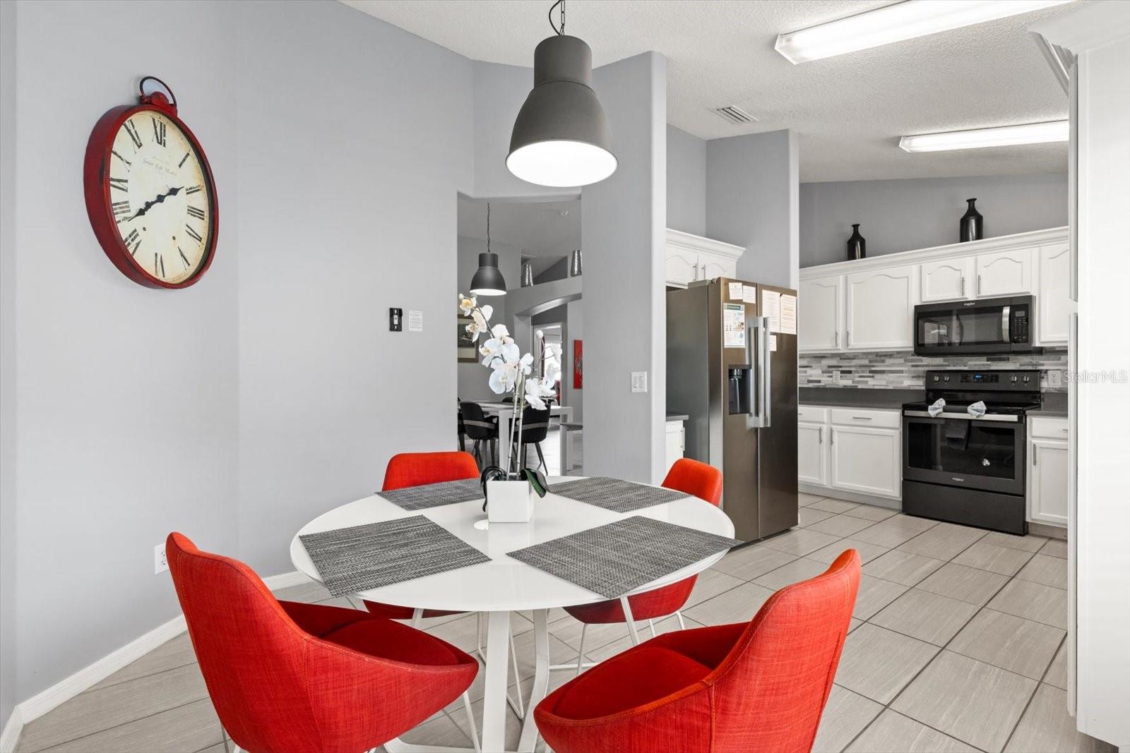 Image 8 of 52 For 2619 Summer Creek Drive