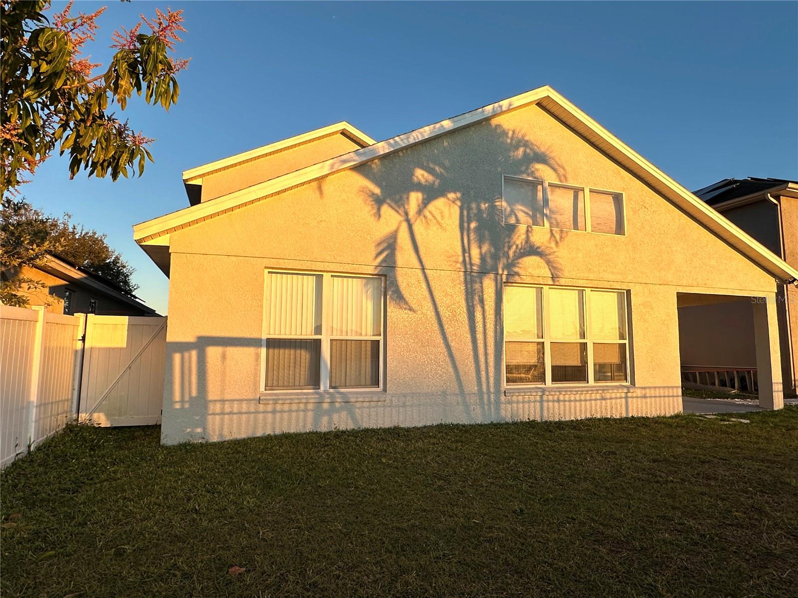 Image 21 of 67 For 14912 Indigo Lake Drive