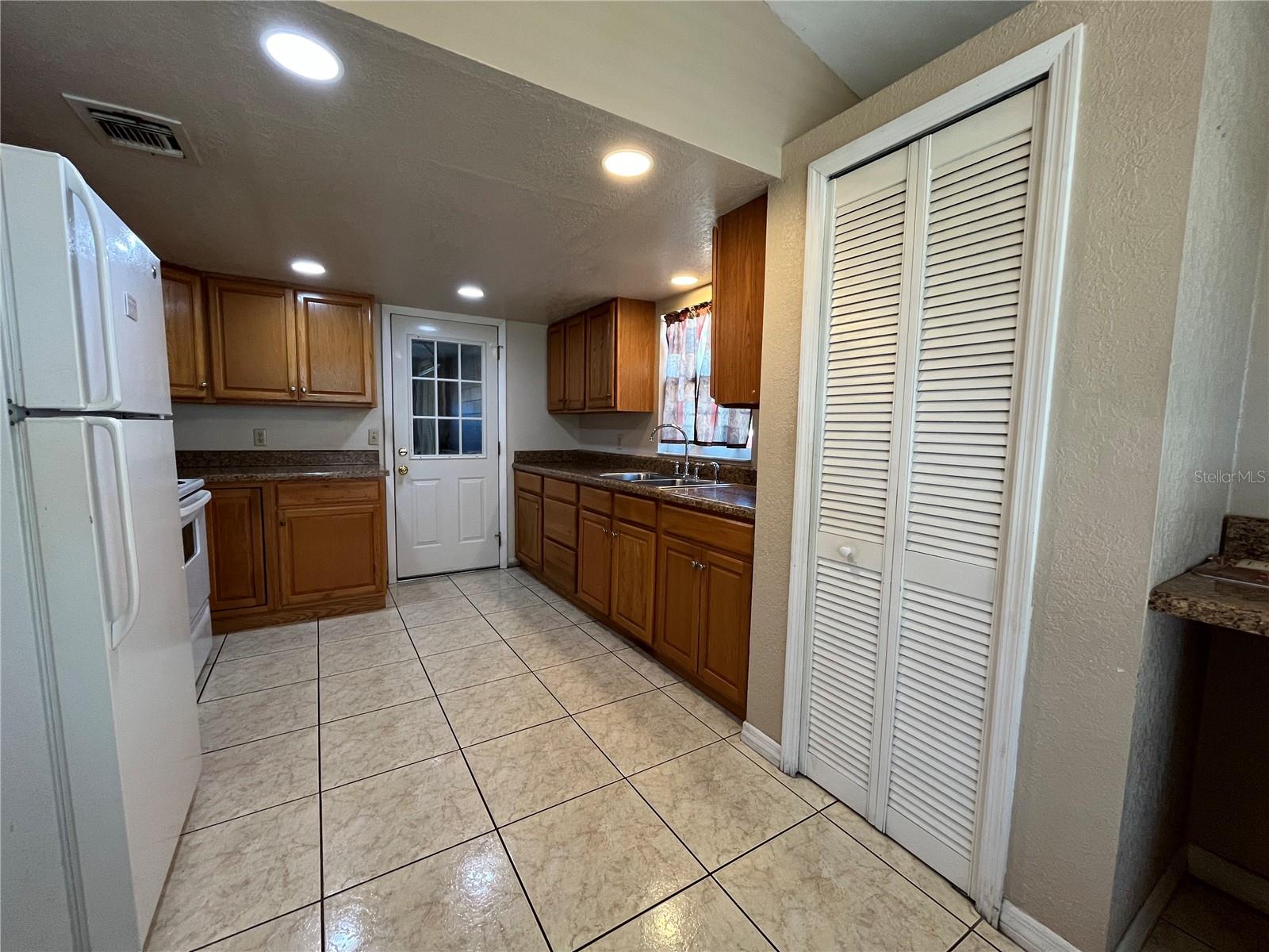 Image 9 of 22 For 12255 Florida Woods Lane