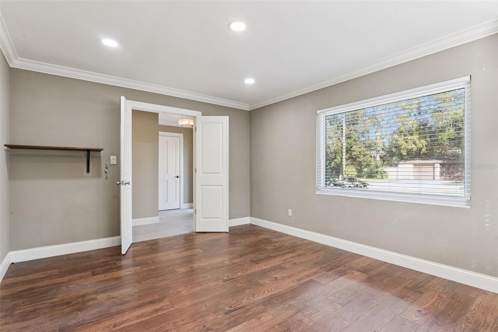 Image 13 of 20 For 370 Sultana Lane