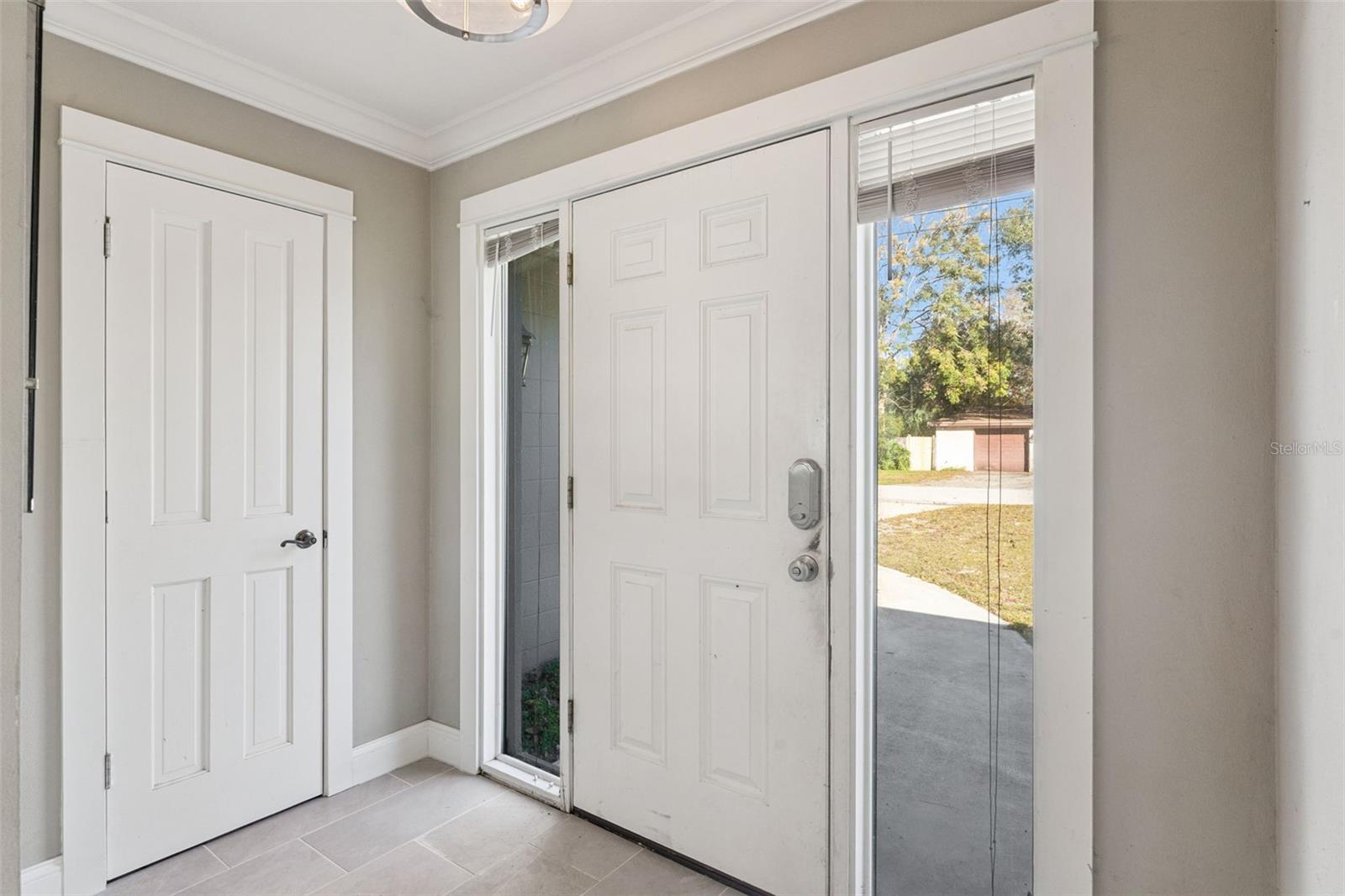 Image 3 of 20 For 370 Sultana Lane