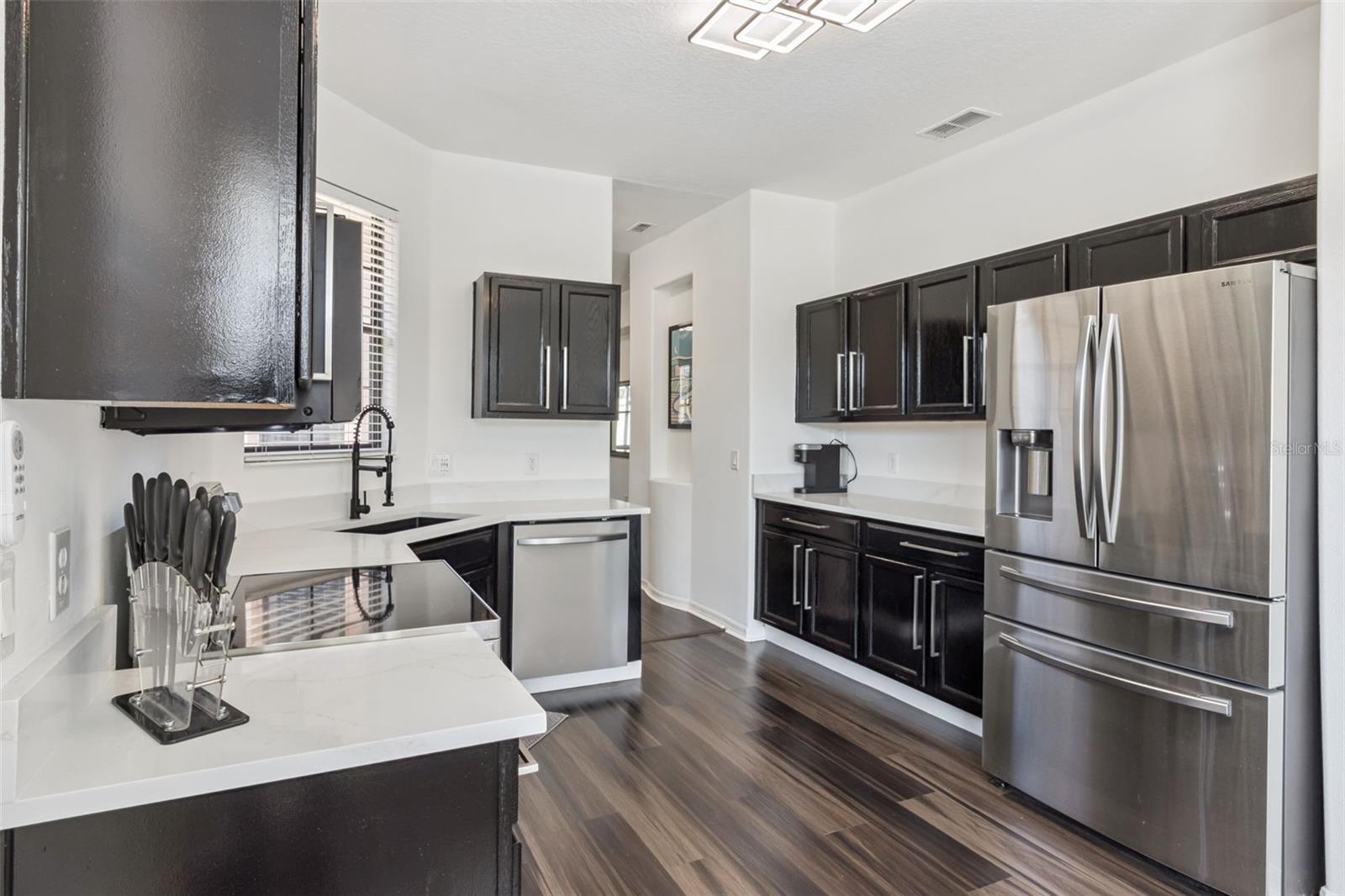 Image 12 of 48 For 884 Grand Canal Drive