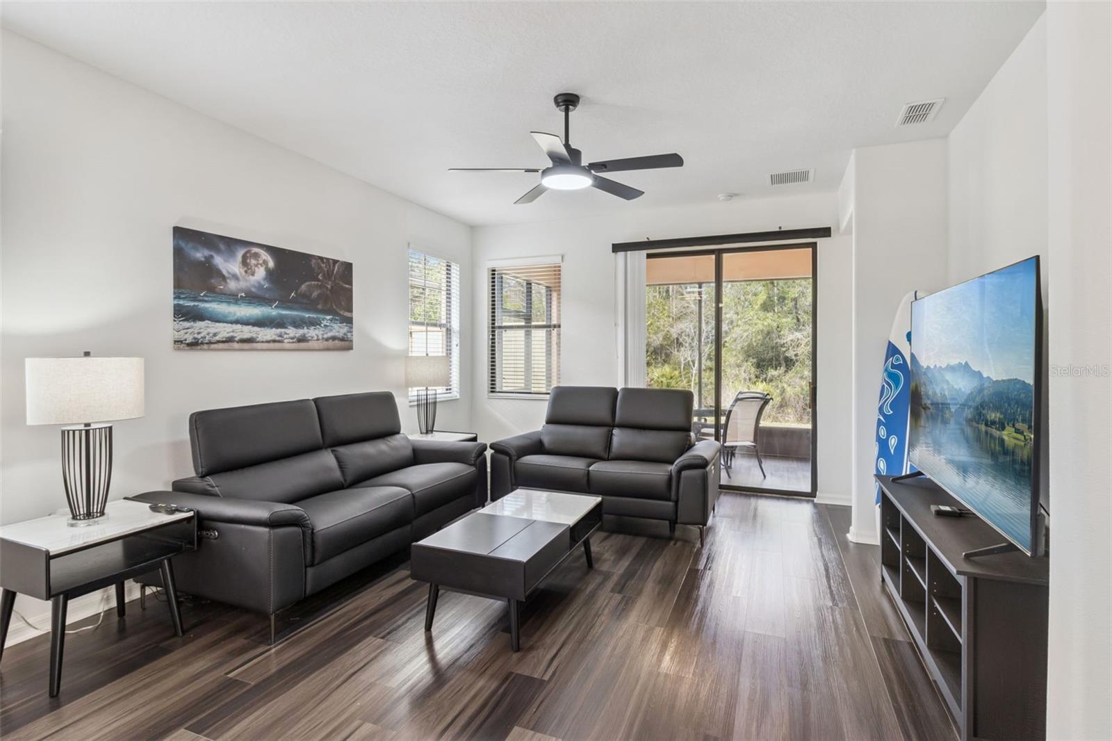 Image 7 of 48 For 884 Grand Canal Drive