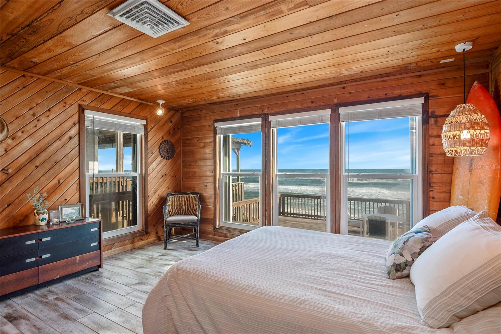 Image 16 of 40 For 6861 Atlantic Avenue