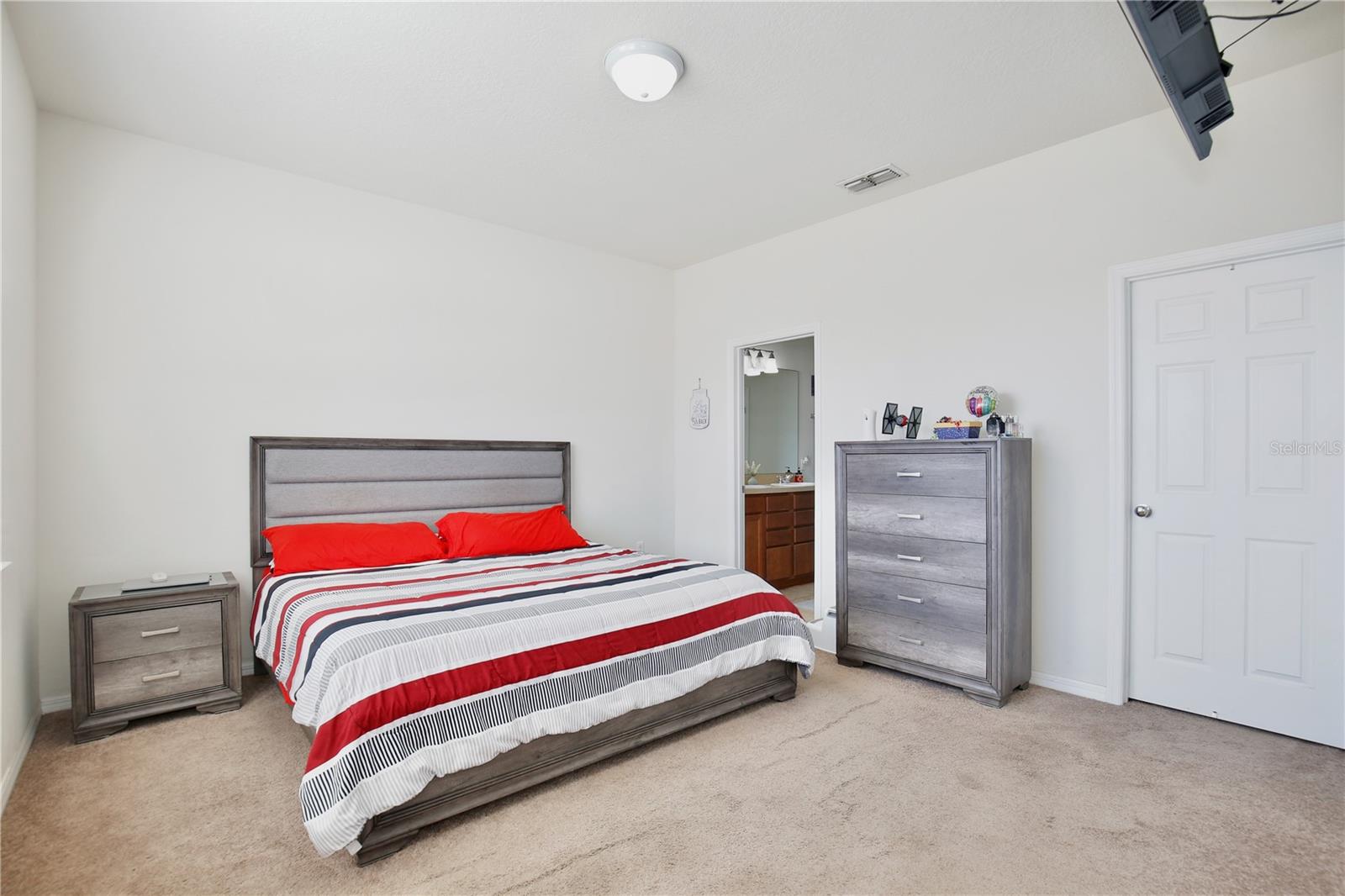 Image 12 of 41 For 8835 Conway Road