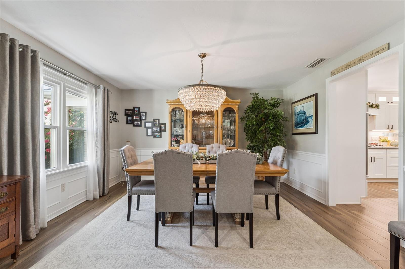 Image 11 of 54 For 6204 Donegal Drive