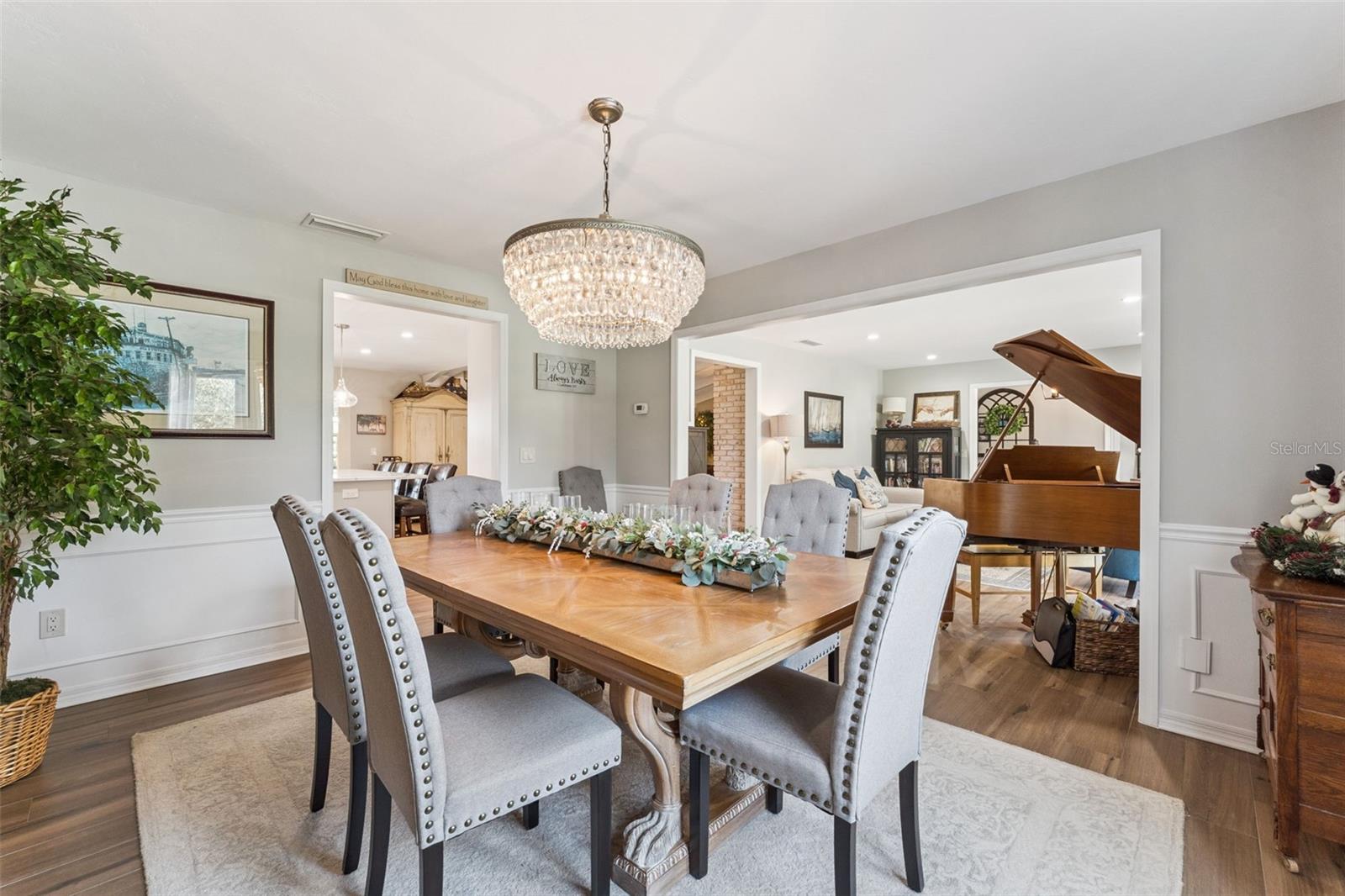 Image 12 of 54 For 6204 Donegal Drive