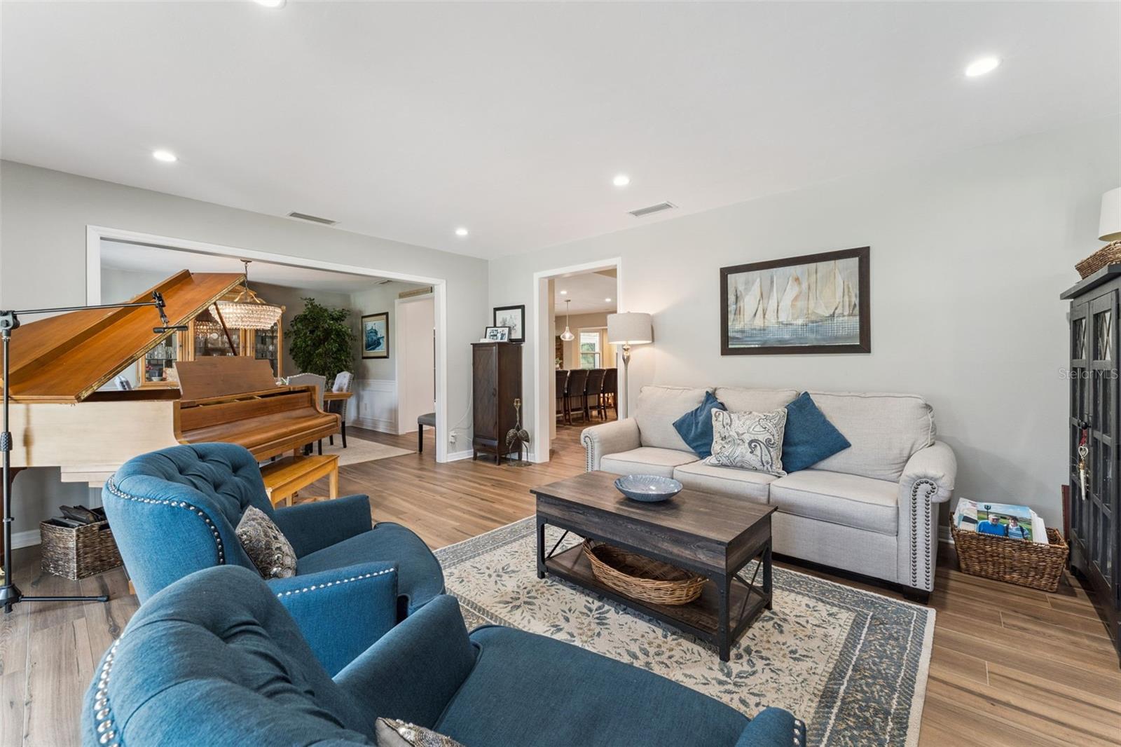 Image 6 of 54 For 6204 Donegal Drive