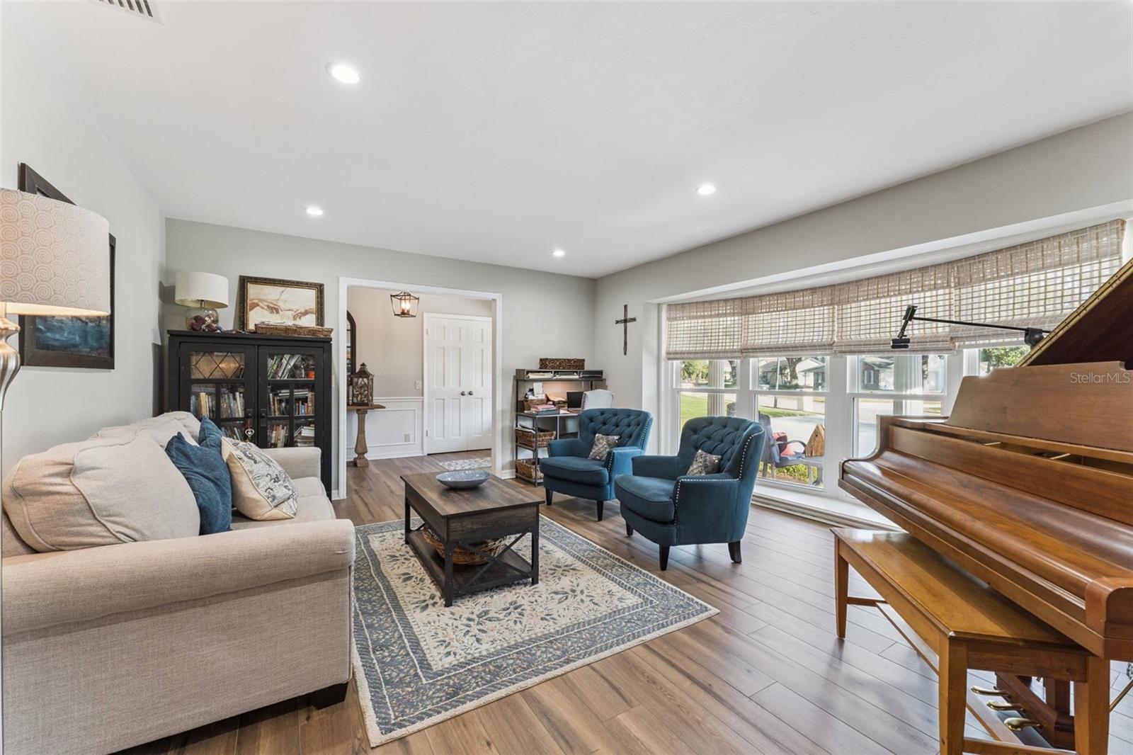 Image 8 of 54 For 6204 Donegal Drive