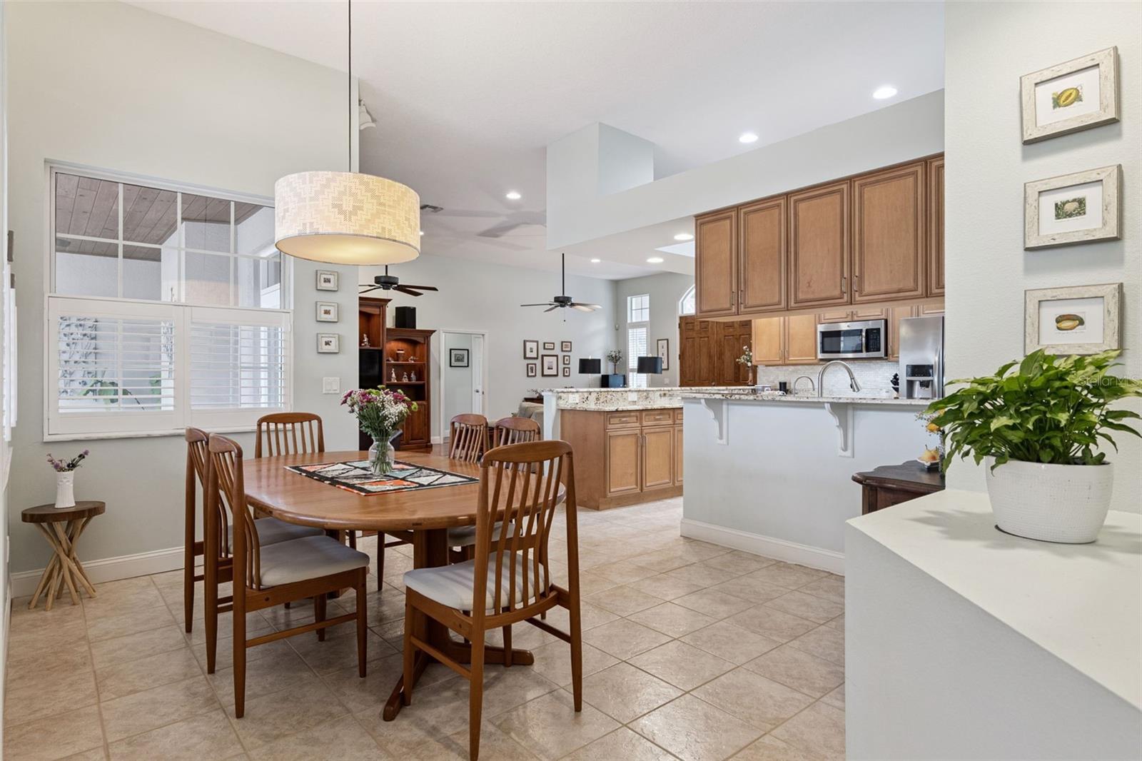 Image 15 of 73 For 2220 Kildare Drive