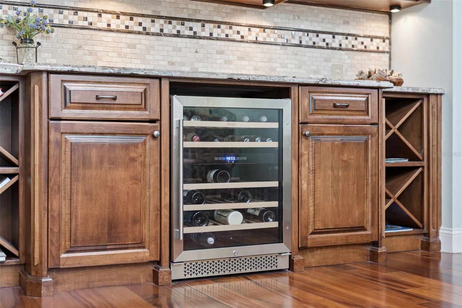 Image 19 of 73 For 2220 Kildare Drive