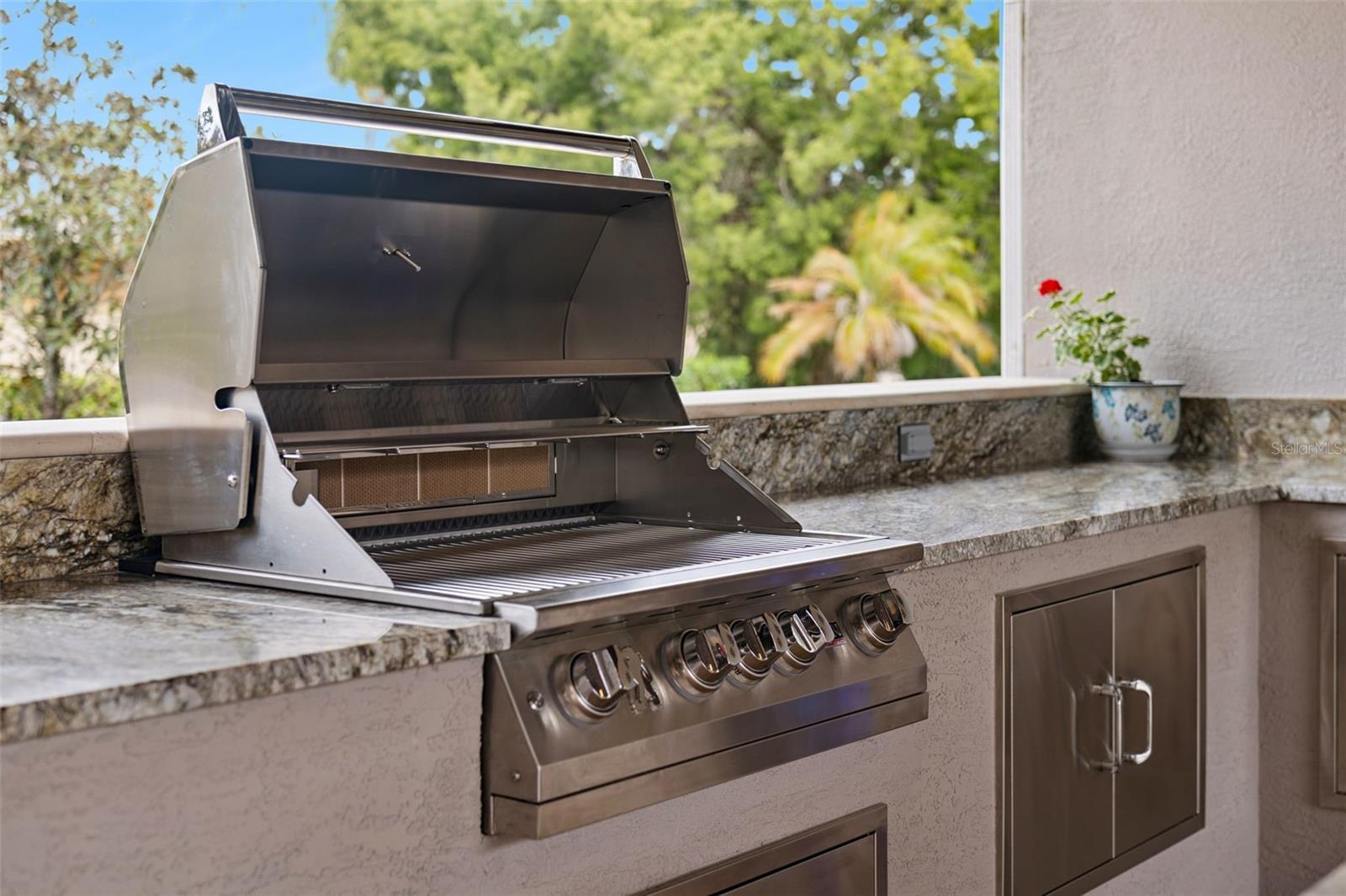 Image 38 of 73 For 2220 Kildare Drive