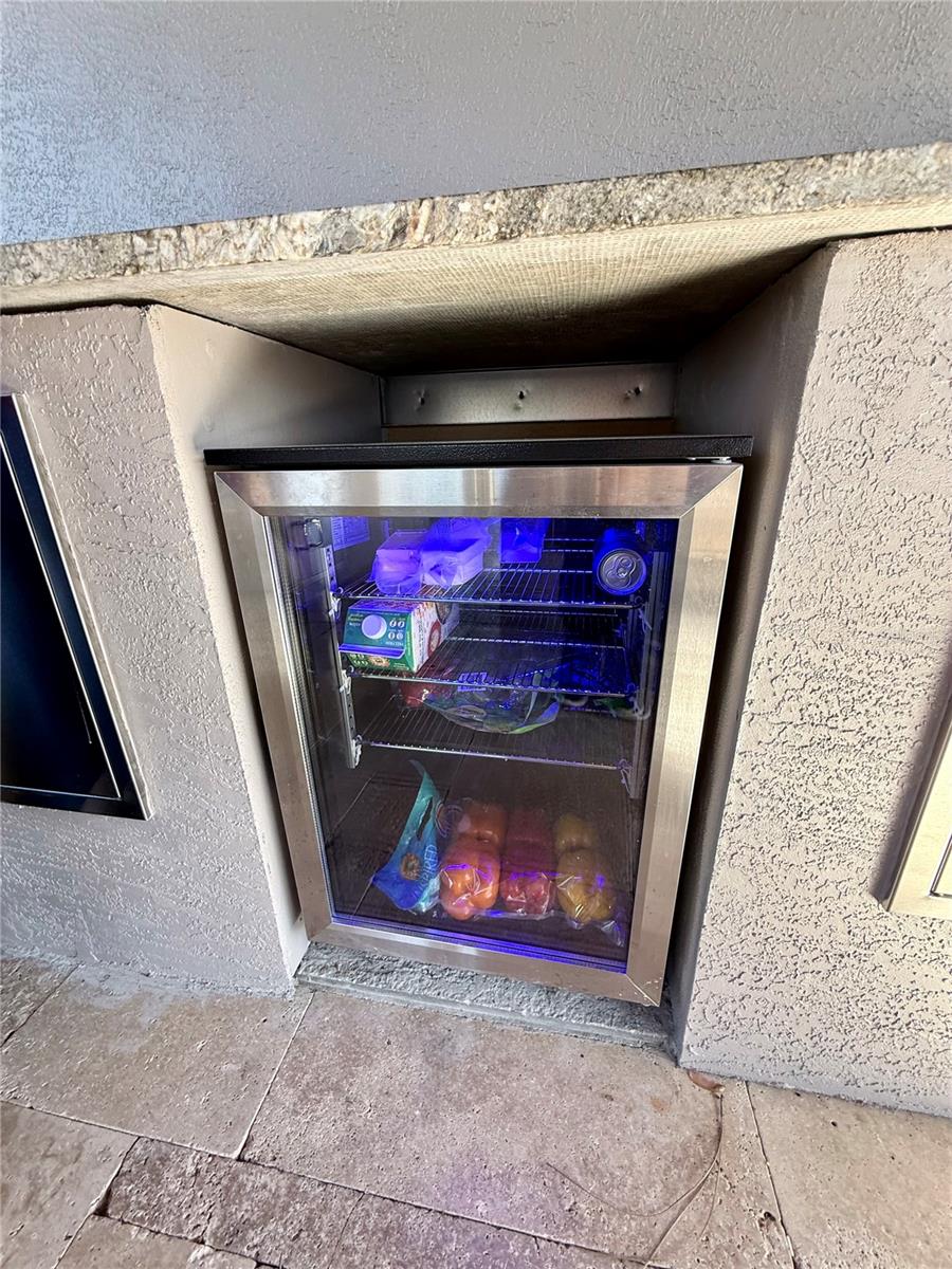 Image 44 of 73 For 2220 Kildare Drive