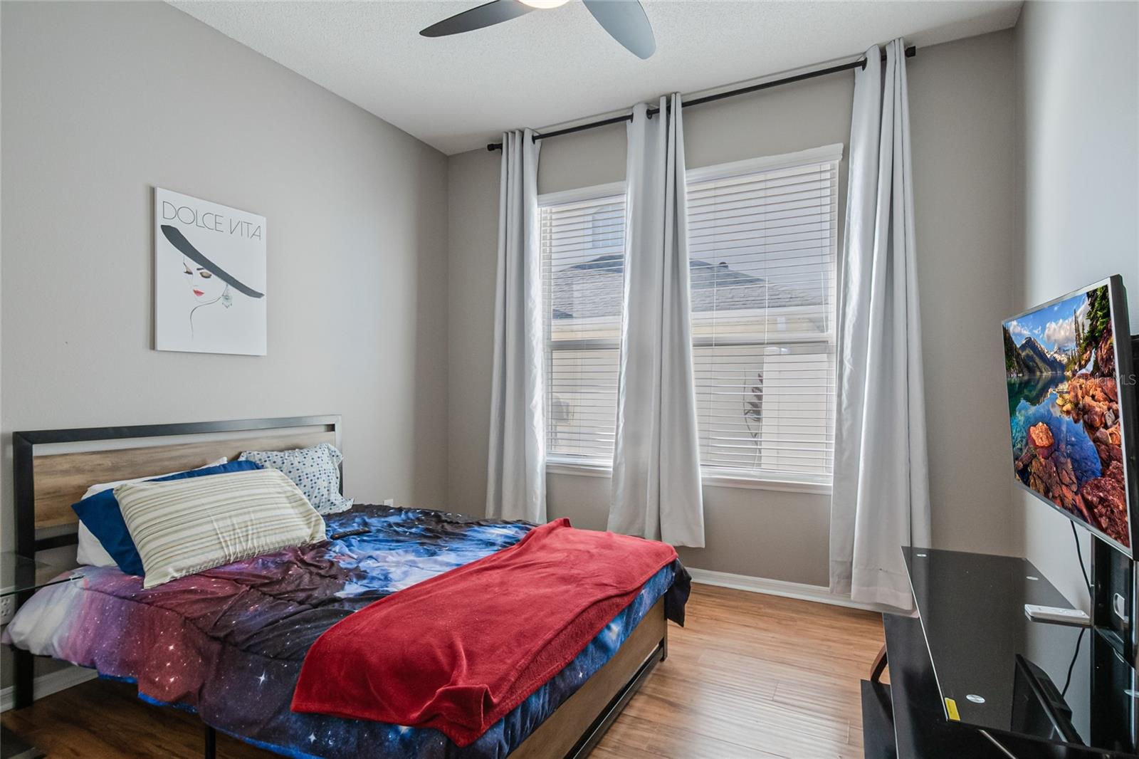 Image 20 of 68 For 13927 Magnolia Glen Circle